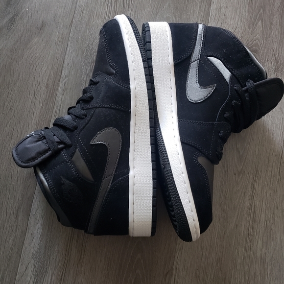 Nike Jordan 1 Mid Nylon Black Anthracite Size 5.5 NWOT - Picture 8 of 8